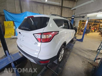 2018 Ford Escape SE - miniatura 3