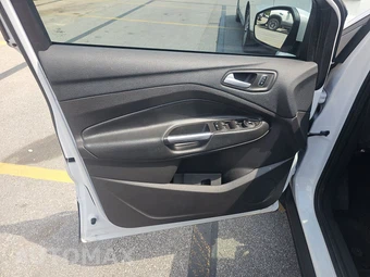 2018 Ford Escape SE – miniatura 9