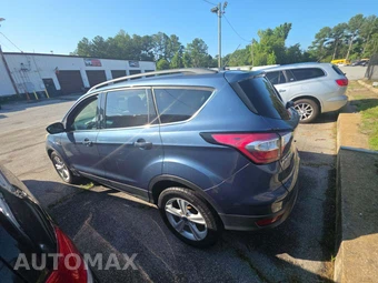 2018 Ford Escape SE – miniatura 2