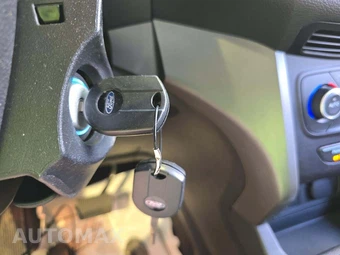 2018 Ford Escape SE – miniatura 8