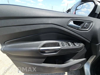 2018 Ford Escape SE - miniatura 9