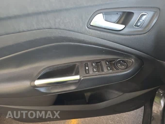 2018 Ford Escape SE – miniatura 9