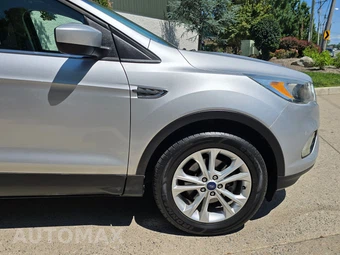 2018 Ford Escape SE - miniatura 13