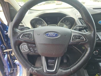 2018 Ford Escape SE - miniatura 9