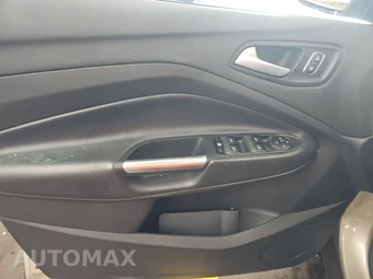 2018 Ford Escape SE – miniatura 9