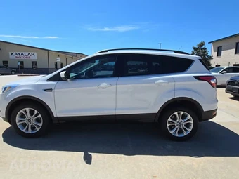 2018 Ford Escape SE – miniatura 3