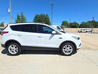 2018 Ford Escape SE – miniatura 5