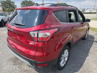 2018 Ford Escape SE – miniatura 3