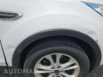 2018 Ford Escape SE – miniatura 34