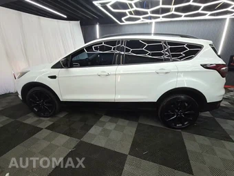 2018 Ford Escape SE – miniatura 3