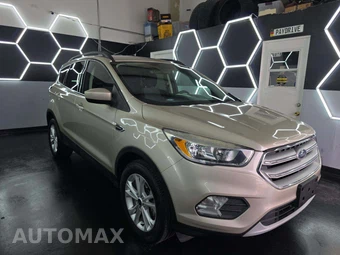2018 Ford Escape SE - miniatura 4