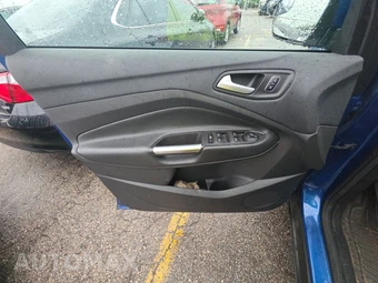 2018 Ford Escape SE – miniatura 9