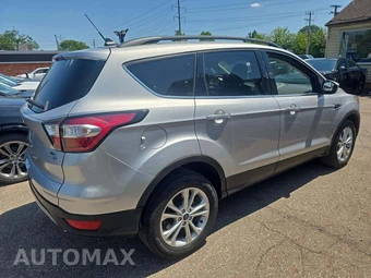 2018 Ford Escape SE - miniatura 3