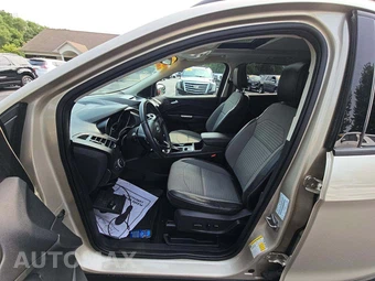 2018 Ford Escape SE - miniatura 3