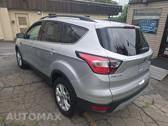 2018 Ford Escape SE – miniatura 2