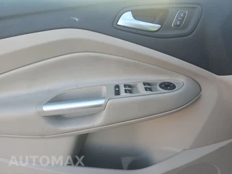 2018 Ford Escape SE – miniatura 9
