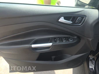 2018 Ford Escape SE – miniatura 9