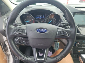 2018 Ford Escape SEL – miniatura 10
