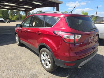 2018 Ford Escape SEL – miniatura 6