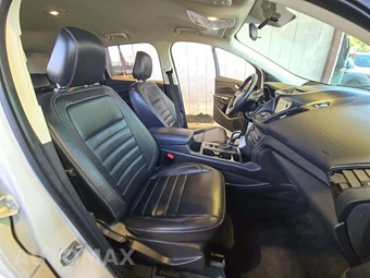 2018 Ford Escape SEL – miniatura 18