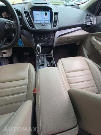 2018 Ford Escape SEL – miniatura 10