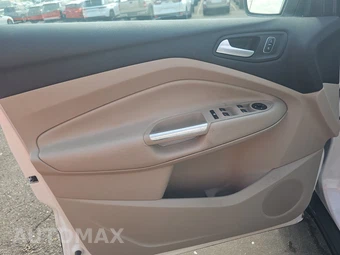 2018 Ford Escape SEL – miniatura 9