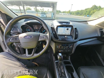 2018 Ford Escape SEL – miniatura 11