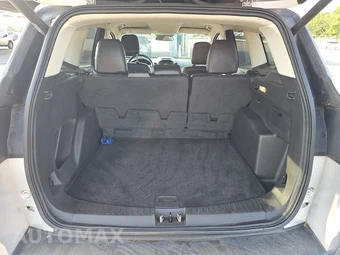 2018 Ford Escape SEL – miniatura 17