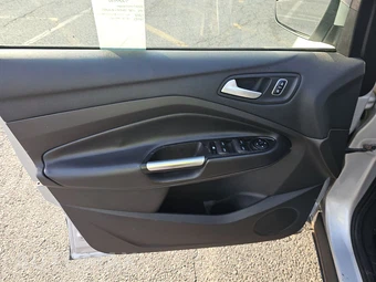 2018 Ford Escape SEL – miniatura 9