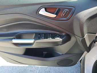 2018 Ford Escape SEL – miniatura 15