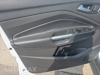 2018 Ford Escape SEL – miniatura 9
