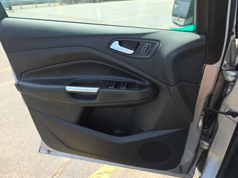 2018 Ford Escape SEL – miniatura 9