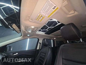 2018 Ford Escape SEL – miniatura 8
