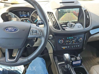 2018 Ford Escape Titanium - miniatura 10
