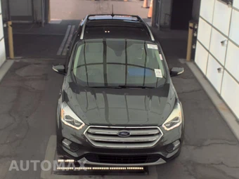 2018 Ford Escape Titanium – miniatura 2