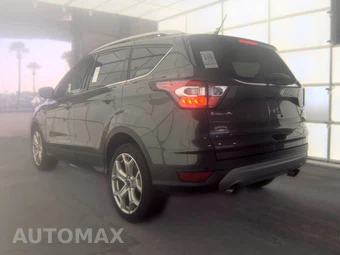 2018 Ford Escape Titanium – miniatura 8