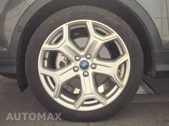 2018 Ford Escape Titanium – miniatura 9