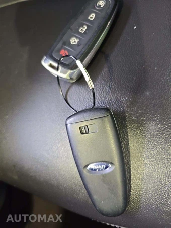 2018 Ford Escape Titanium - miniatura 8