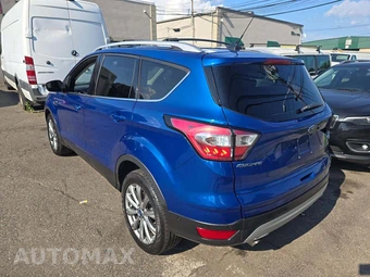 2018 Ford Escape Titanium – miniatura 2