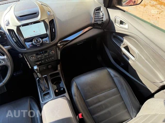 2018 Ford Escape Titanium - miniatura 18