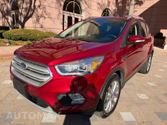 2018 Ford Escape Titanium - miniatura 2