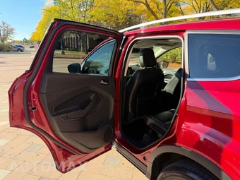 2018 Ford Escape Titanium - miniatura 47