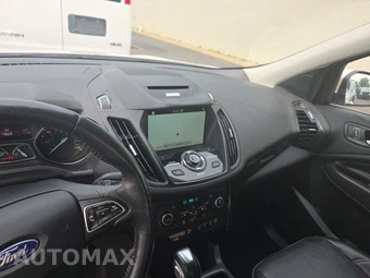 2018 Ford Escape Titanium – miniatura 11