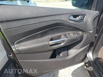 2018 Ford Escape Titanium – miniatura 9