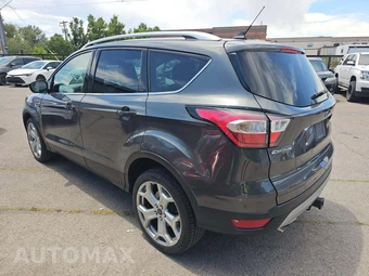 2018 Ford Escape Titanium – miniatura 2