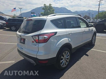 2018 Ford Escape Titanium – miniatura 3