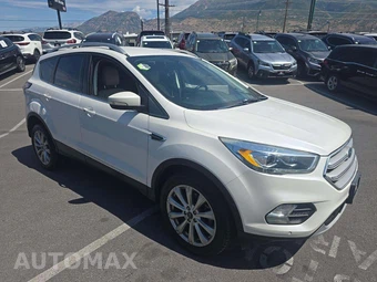 2018 Ford Escape Titanium – miniatura 4
