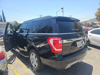 2018 Ford Expedition MAX XLT – miniatura 2