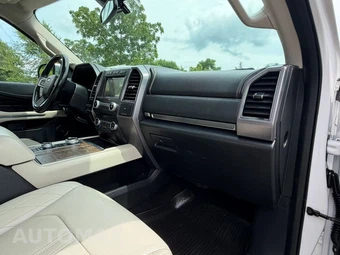 2018 Ford Expedition Platinum - miniatura 12