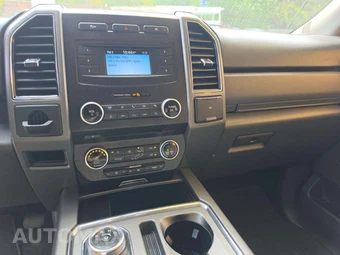 2018 Ford Expedition XLT - miniatura 10